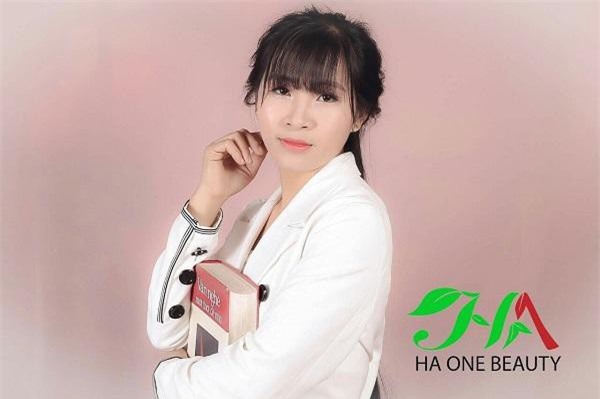 Từ cô gái cạo mủ cao su thành CEO của thương hiệu mỹ phẩm sạch Ha One