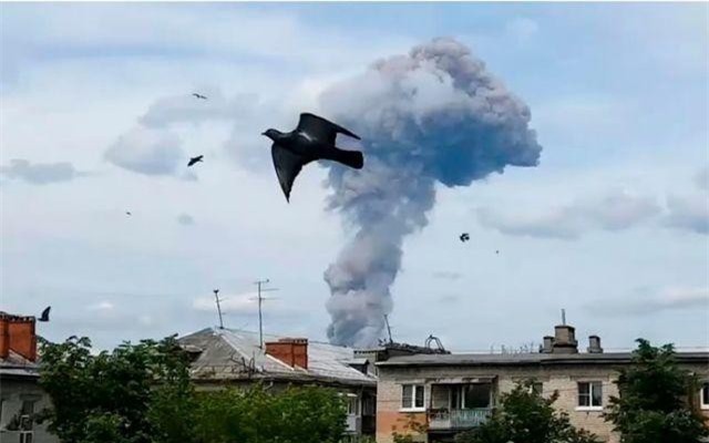 Nổ nhà máy sản xuất bom ở Nga, 85 người bị thương