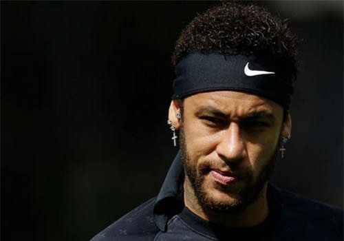 Neymar bị tố cáo cưỡng hiếp 1 cô gái trong khách sạn