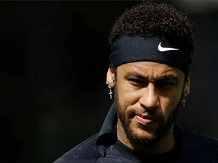 Neymar bị tố cáo cưỡng hiếp 1 cô gái trong khách sạn