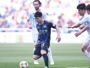 Công Phượng chia tay Incheon United, sang Pháp thử việc