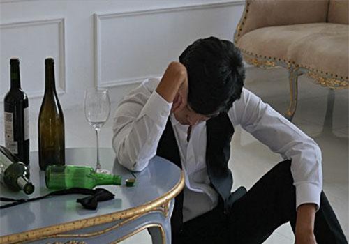 Chú rể đột tử trong ngày cưới vì hành động sai lầm sau khi uống rượu