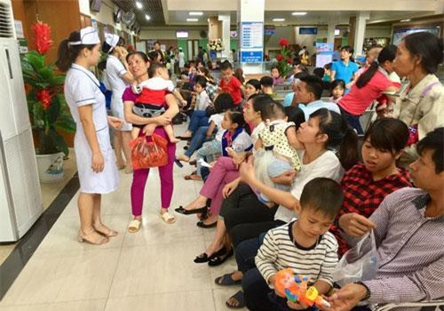 5 nguyên tắc "bỏ túi" khi đưa con đi khám bệnh