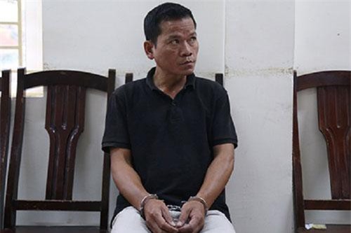 Gã xe ôm lạnh lùng kể về đêm sát hại, phi tang xác nam sinh ở bãi rác