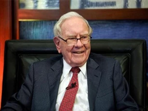 Kỷ lục đấu giá để ăn trưa với Warren Buffett