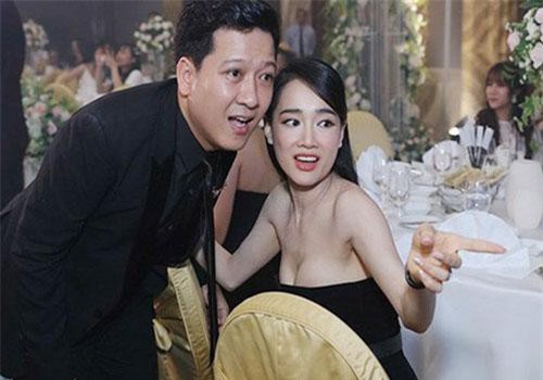 Nhã Phương đã hết kín đáo, chính thức gia nhập hội những mỹ nhân o ép vòng 1 đến “bức người” rồi đây