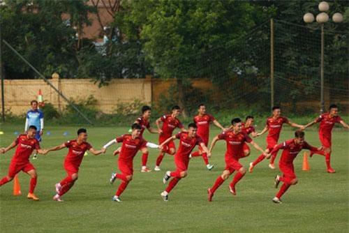 U23 Việt Nam có ngày đầu tiên tập luyện đầy đủ quân số