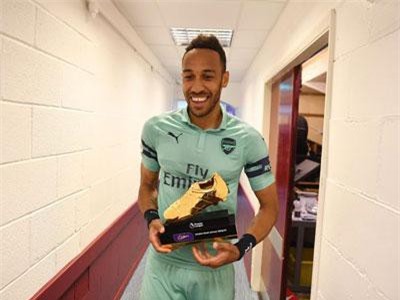 2 đại gia Trung Quốc dùng lương khủng ‘dụ’ Aubameyang