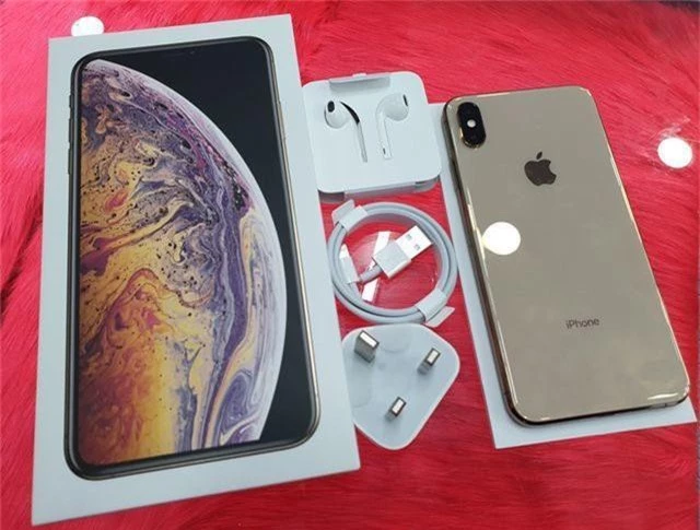 iPhone XS series chính hãng tiếp tục giảm giá trước sức mua kém - 1