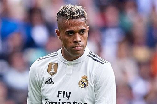 Tiền đạo: Mariano Diaz (Real Madrid).