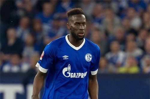 Trung vệ: Salif Sane (Schalke 04).