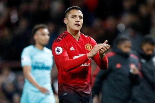 Tiền vệ phải: Alexis Sanchez (M.U).