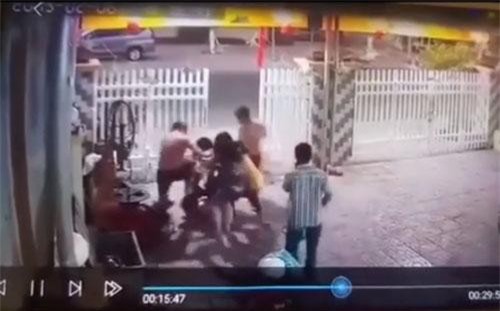 An Giang: Khởi tố bị can vụ 2 công an uống rượu vào… đánh hàng xóm