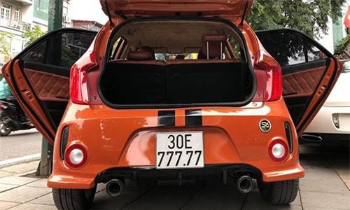 Đại gia Hà Nội chi 2 tỷ mua Kia Morning biển ngũ quý