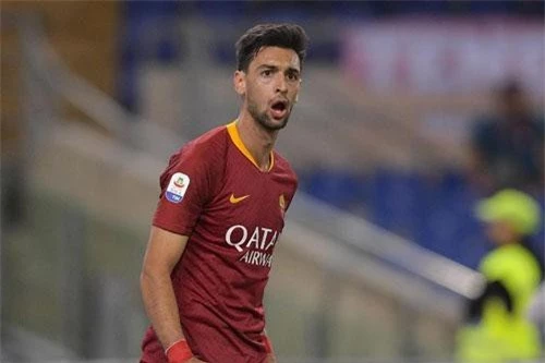 Tiền vệ trung tâm: Javier Pastore (AS Roma).