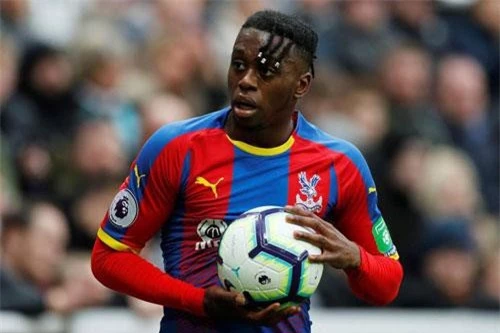 Aaron Wan-Bissaka đang nằm trong tầm ngắm của HLV Emery.