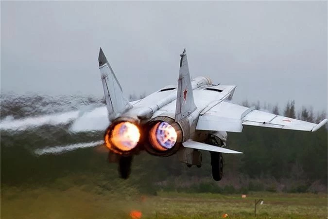 MiG-31 cua Nga co the “len dinh” cao nhat bao nhieu?-Hinh-8