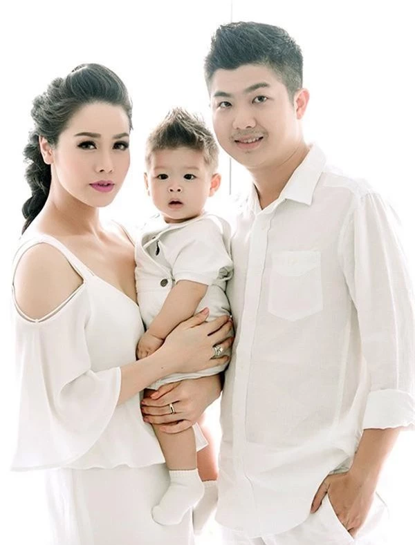 Nhật Kim Anh trải lòng về gia đình chồng hậu hôn nhân tan vỡ: "Ba mẹ chồng thương tôi như con gái vậy" - Ảnh 1.