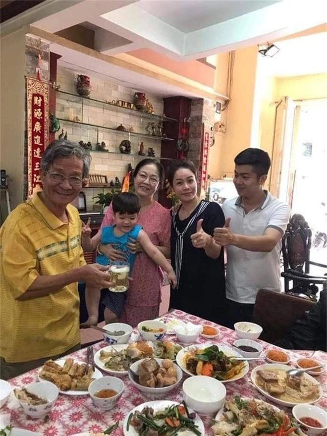 Nhật Kim Anh trải lòng về gia đình chồng hậu hôn nhân tan vỡ: "Ba mẹ chồng thương tôi như con gái vậy" - Ảnh 2.