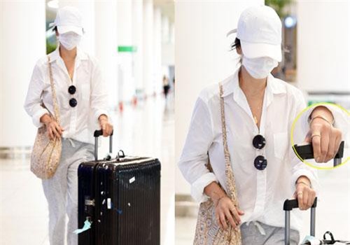 Lần đầu sau khi Song Joong Ki ám chỉ vợ chồng còn êm ấm, Song Hye Kyo xuất hiện với biểu cảm gây lo lắng