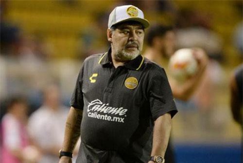 Diego Maradona: Tôi là HLV Man United cần