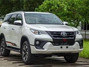 Toyota Fortuner 2019 lắp ráp trong nước ra mắt, giá từ 1,033 tỷ đồng