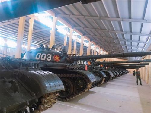 Nâng cấp xe tăng T-62 Việt Nam bằng tháp pháo Cockerill XC-8-120HP 