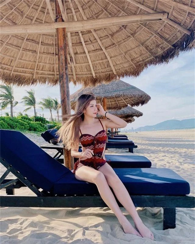Hot girl Việt đua nhau khoe dáng nóng bỏng trên bãi biển mùa hè - 6