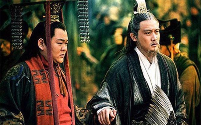 Màn khổ nhục kế trong nước cờ cuối đời của Lưu Bị: Vì đã nhìn thấu dã tâm Khổng Minh? - Ảnh 2.