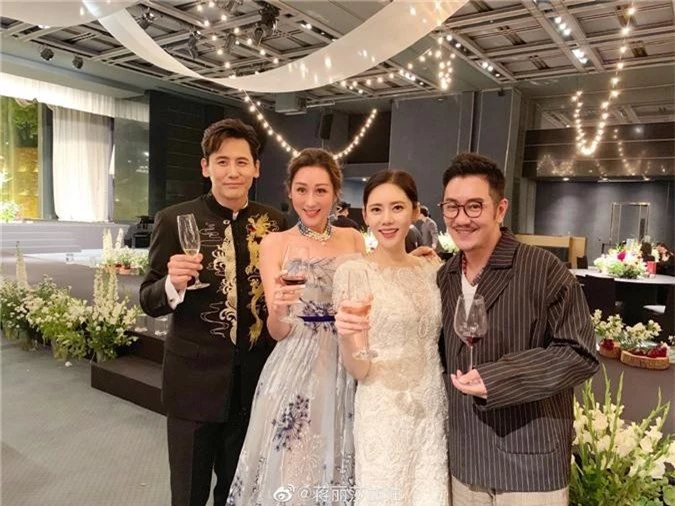 Phẫu thuật thẩm mỹ quá đà, vợ chồng Trần Hạo Dân bị chê là "cặp đôi mặt nhựa" - Ảnh 1. Phẫu thuật thẩm mỹ quá đà, vợ chồng Trần Hạo Dân bị chê là "cặp đôi mặt nhựa" - Ảnh 1.