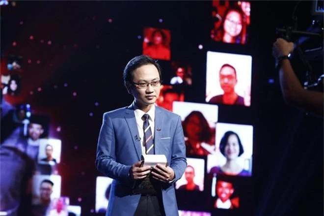 Thông tin cực hiếm về chú rể của MC Phí Linh: Phó trưởng phòng tiếng Anh, người đứng sau nhiều show đỉnh của VTV - Ảnh 6. Thông tin cực hiếm về chú rể của MC Phí Linh: Phó trưởng phòng tiếng Anh, người đứng sau nhiều show đỉnh của VTV - Ảnh 6.