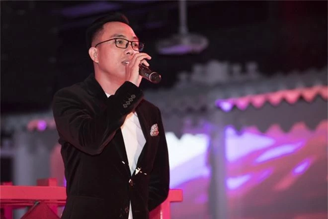 Thực hư chuyện nhạc sĩ Nguyễn Hồng Thuận chi tới 1,3 tỷ làm tiệc sinh nhật mời bạn bè nghệ sĩ - Ảnh 3. Thực hư chuyện nhạc sĩ Nguyễn Hồng Thuận chi tới 1,3 tỷ làm tiệc sinh nhật mời bạn bè nghệ sĩ - Ảnh 3.