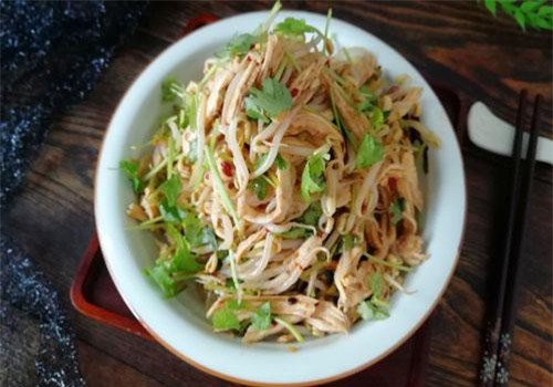 Thải độc cơ thể, giảm cân thật dễ với món nộm giá đỗ ngon xuất sắc