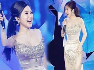 Đi Mỹ du học chưa lâu, Hương Tràm đăng clip hát live cực khủng nhưng bất ngờ thay fan lại chỉ chú ý đến... vòng eo