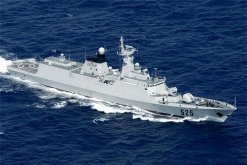 Type 054 Jiangkai I Trung Quốc to xác nhưng sức mạnh kém xa Gepard 3.9