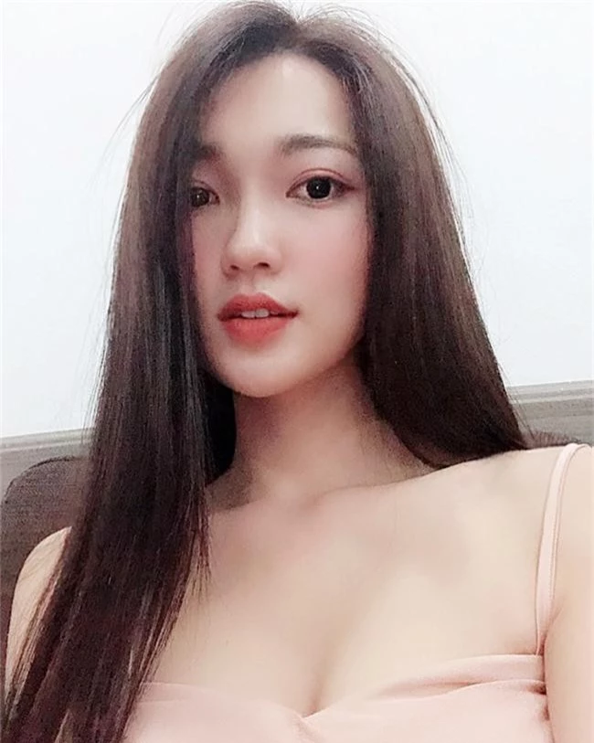 ban gai tin don cua tien ve van dúc goi cam voi loat anh bikini hinh anh 18