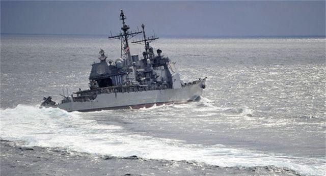 Moscow cáo buộc tàu chiến Mỹ “cắt mặt” nguy hiểm tàu Nga ở Hoa Đông - 1
