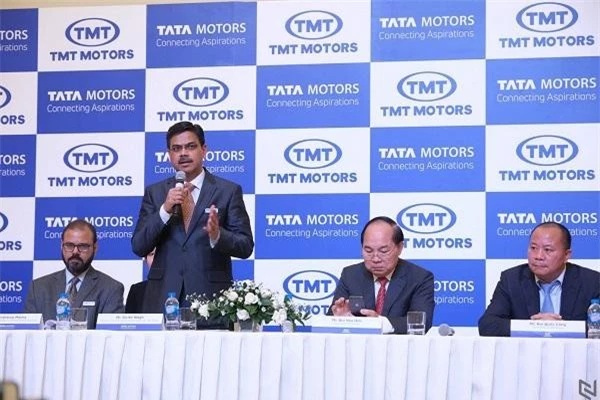 Ông Girish Wagh, Chủ tịch – Mảng Xe Thương Mại, Tata Motors phát biểu tại buổi ra mắt (Ảnh: TL)