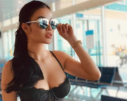 Vài cách giữ dáng của "hoa hậu ăn chơi Sài Gòn" sau khi làm mẹ