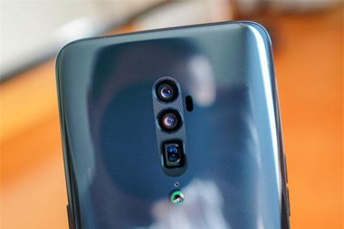 Mở hộp Oppo Reno 10x Zoom Edition giá 20,99 triệu tại Việt Nam