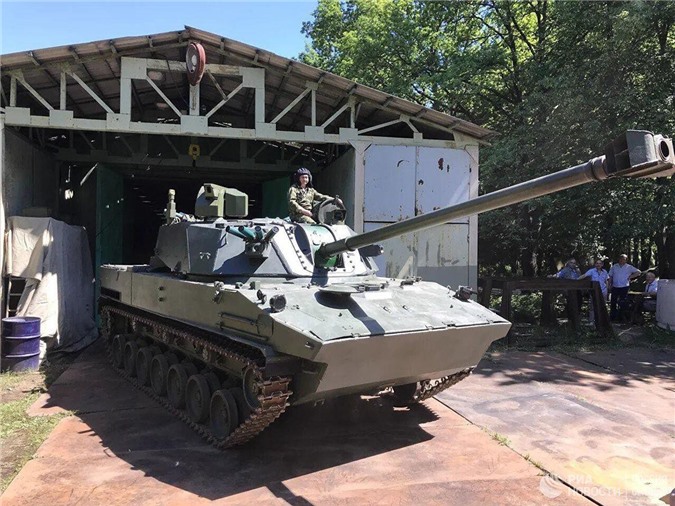 Pháo tự hành 2S42 Lotos của lính dù Nga trông thế nào?