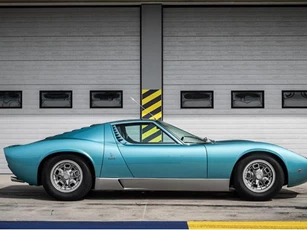 Hồi sinh siêu xe Lamborghini Miura đời 1971 đẹp như mới