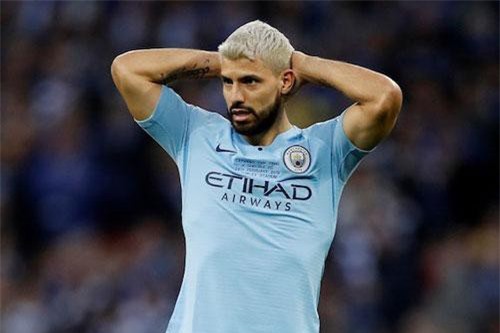 CLIP: Những tình huống bỏ lỡ cơ hội ghi bàn ngớ ngẩn đến khó tin