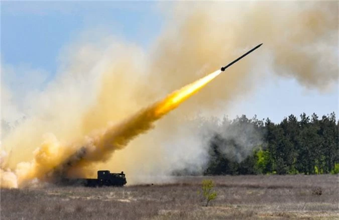 Can canh sieu rocket Ukraine ban xa 130km khien Nga “lanh gay”-Hinh-12