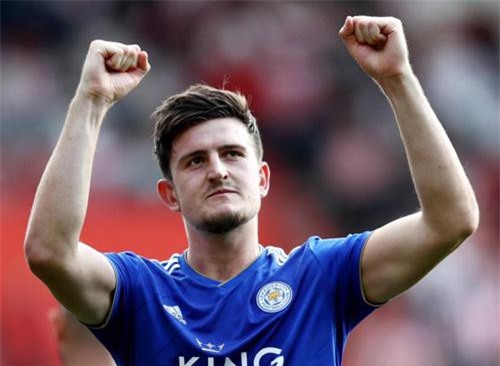 Leicester thét giá kỉ lục, 2 đại gia Manchester méo mặt