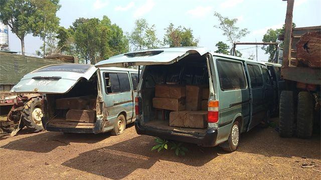 Những chiếc ô tô “đánh đố” lực lượng chức năng tìm ra... chủ xe