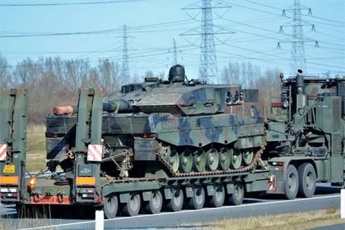 Xe tăng chiến đấu chủ lực Leopard 2A6NL được Hà Lan giao cho đối tác