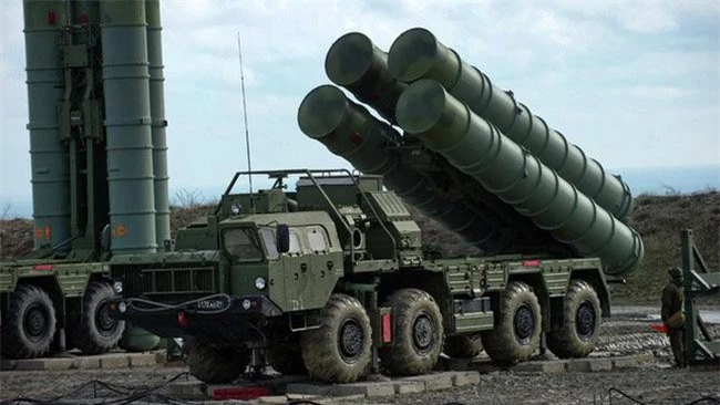 Hệ thống phòng không S-400 của Nga. Ảnh: Reuters.