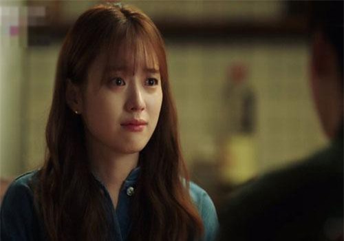 Lắp camera trước khi về ngoại ở cữ, tôi cay đắng khi biết được sự thật phía sau "người chồng tuyệt vời"