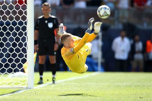Thụy Sĩ 0-0 Anh (pen: 5-6): Nhọc nhằn Tam sư